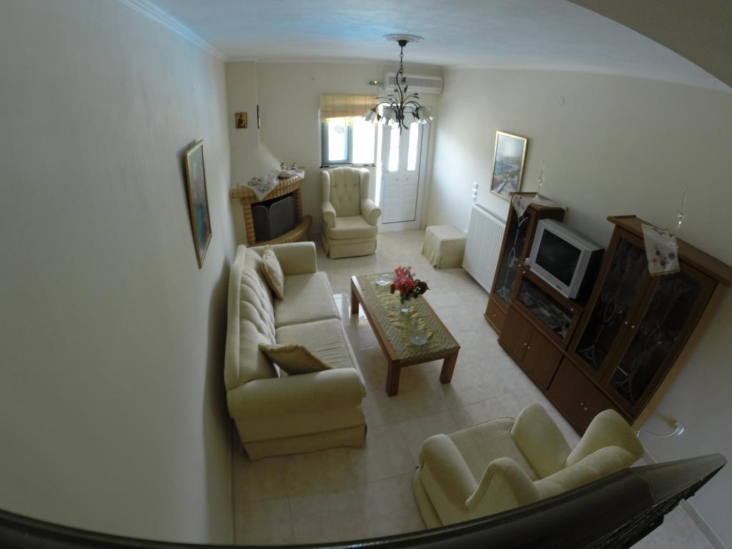 Irini'S Villa Argostóli Chambre photo