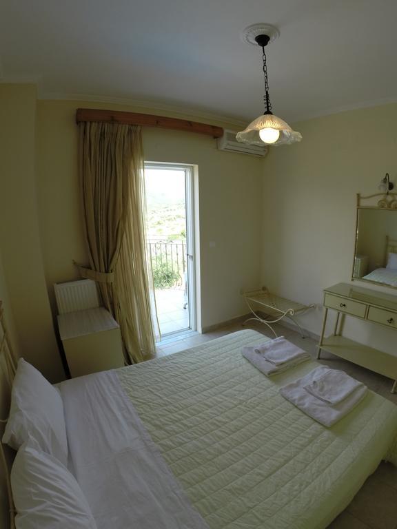 Irini'S Villa Argostóli Chambre photo