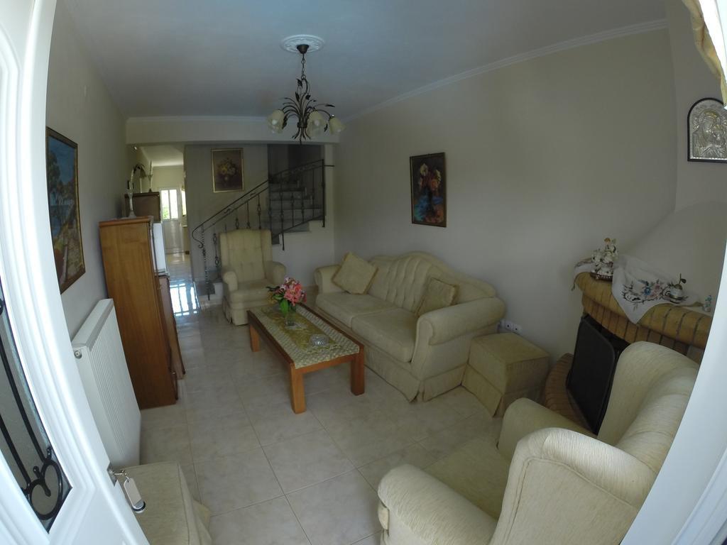 Irini'S Villa Argostóli Chambre photo